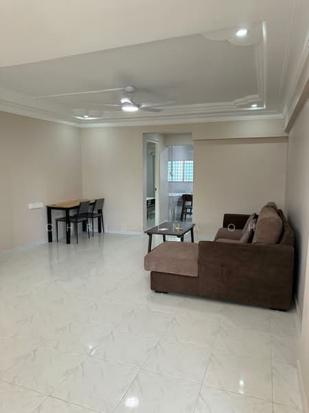 711 Clementi West Street 2, 711 Clementi West Street 2, Room Rental, 107 sqft, HDB Flat For Rent, by Christina Oh, 500188115 - Living Room - PropertyGuru.com.sg