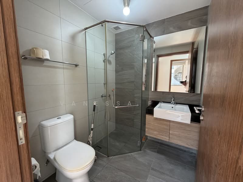 WhiteHaven, 332A Pasir Panjang Road, 2 Bedrooms, 1,055 sqft, Apartment For Rent, by Vanessa Foo, 500188117 - Bathroom - PropertyGuru.com.sg
