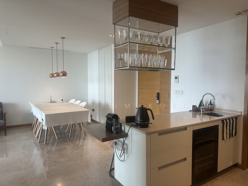 Marina One Residences, 21 Marina Way, 3 Bedrooms, 1,518 sqft, Condominium For Sale, by Jackie Lim-Korean, 500188118 - Kitchen - PropertyGuru.com.sg