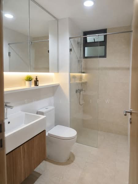Waterfront Waves, 760 Bedok Reservoir Road, 3 Bedrooms, 1,346 sqft, Condominium For Rent, by Shanel Liew, 500188120 - Bathroom - PropertyGuru.com.sg