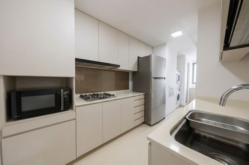 Waterfront Waves, 760 Bedok Reservoir Road, 3 Bedrooms, 1,346 sqft, Condominium For Rent, by Shanel Liew, 500188120 - Kitchen - PropertyGuru.com.sg