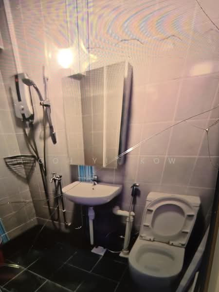 471 Jurong West Street 41, 471 Jurong West Street 41, Room Rental, 100 sqft, HDB Flat For Rent, by Goh Yit Kow, 500188134 - Bathroom - PropertyGuru.com.sg