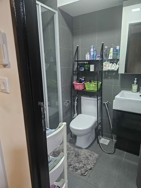 530A Pasir Ris Drive 1, 530A Pasir Ris Drive 1, Room Rental, 100 sqft, HDB Flat For Rent, by Rasool ., 500188136 - Bathroom - PropertyGuru.com.sg