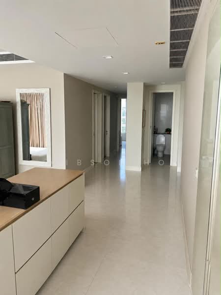 Reflections at Keppel Bay, 1 Keppel Bay View, 4 Bedrooms, 2,411 sqft, Condominium For Sale, by Gibson Ho, 500188138 - Corridor - PropertyGuru.com.sg