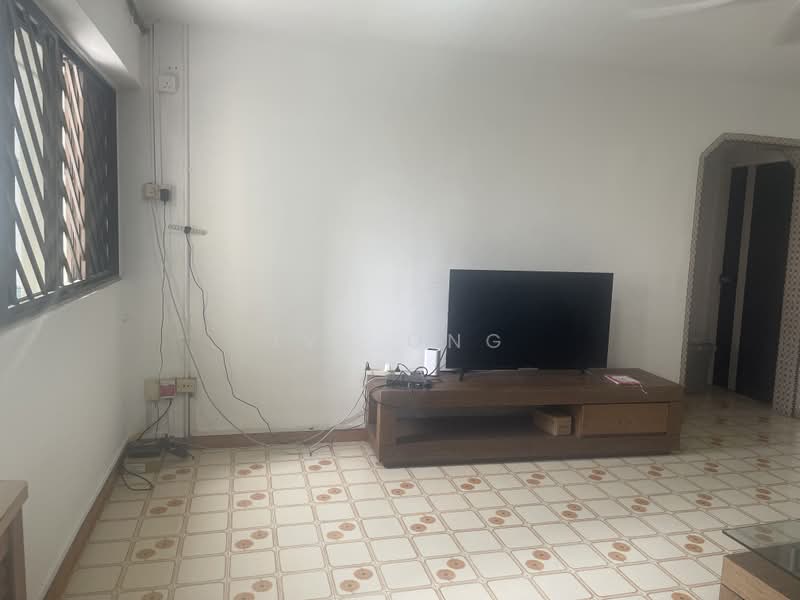 708 Clementi West Street 2, 708 Clementi West Street 2, 3 Bedrooms, 990 sqft, HDB Flat For Sale, by Ivy Ong, 500188143 - Living Room - PropertyGuru.com.sg