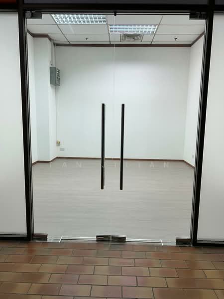 Sindo Industrial Building, 66 Tannery Lane, 243 sqft, Light Industrial (B1) For Rent, by Tan Jilian, 500188145 - Own broad main entrance - CommercialGuru.com.sg