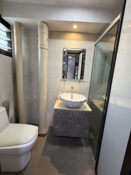 86 Telok Blangah Heights, 86 Telok Blangah Heights, 3 Bedrooms, 968 sqft, HDB Flat For Sale, by Janet Chew, 500188146 - Bathroom - PropertyGuru.com.sg