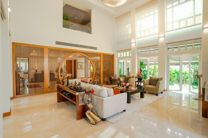 Tranquil Garden Bunglow in Frankel !!, Frankel Hill, 5 Bedrooms, 5,000 sqft, Bungalow House For Sale, by Ming !, 500188148 - Living Room - PropertyGuru.com.sg