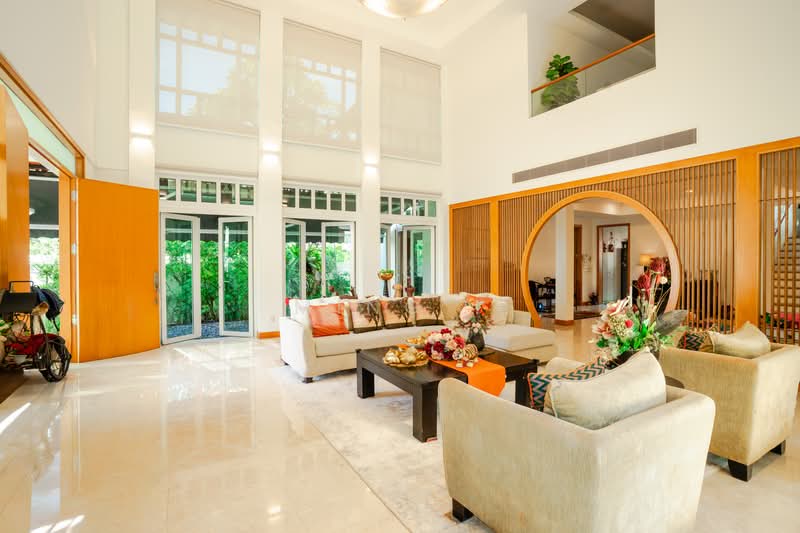 Tranquil Garden Bunglow in Frankel !!, Frankel Hill, 5 Bedrooms, 5,000 sqft, Bungalow House For Sale, by Ming !, 500188148 - Living Room - PropertyGuru.com.sg