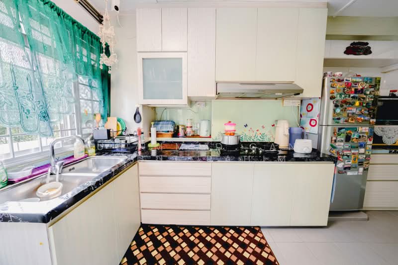 615 Elias Road, 615 Elias Road, 3 Bedrooms, 1,442 sqft, HDB Flat For Sale, by Muhammad Gani Abdul Rahim, 500188151 - Kitchen - PropertyGuru.com.sg