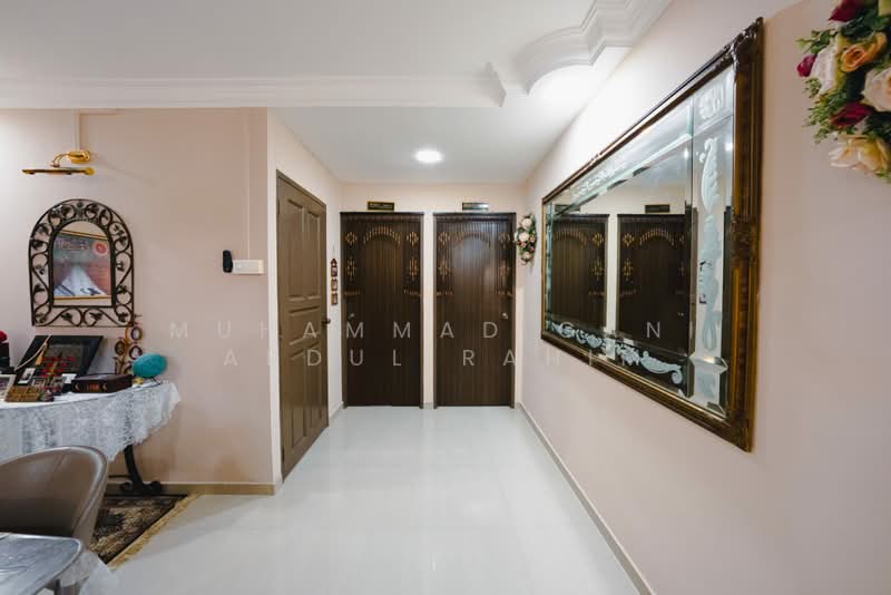 615 Elias Road, 615 Elias Road, 3 Bedrooms, 1,442 sqft, HDB Flat For Sale, by Muhammad Gani Abdul Rahim, 500188151 - Room Corridor - PropertyGuru.com.sg