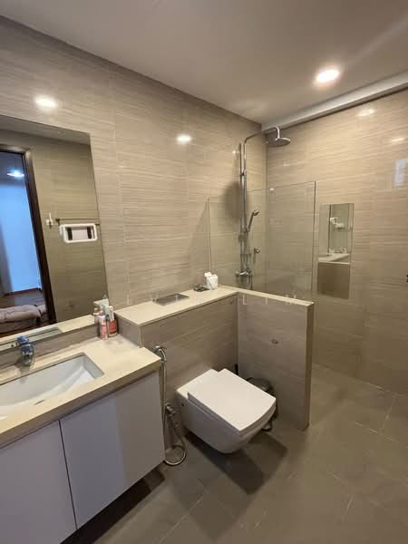 Big Ensuite masterbedroom near Eunos Mrt, , Room Rental, 200 sqft, Terraced House For Rent, by Alvin Lim, 500188152 - Bathroom - PropertyGuru.com.sg