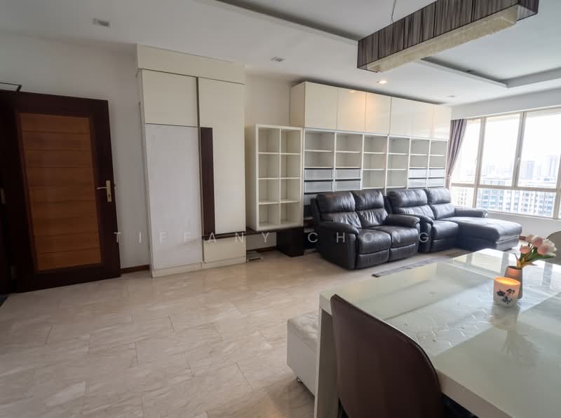 Yishun Emerald, 26 Canberra Drive, 3 Bedrooms, 1,184 sqft, Condominium For Sale, by Tiffany Chong, 500188157 - Living Room - PropertyGuru.com.sg