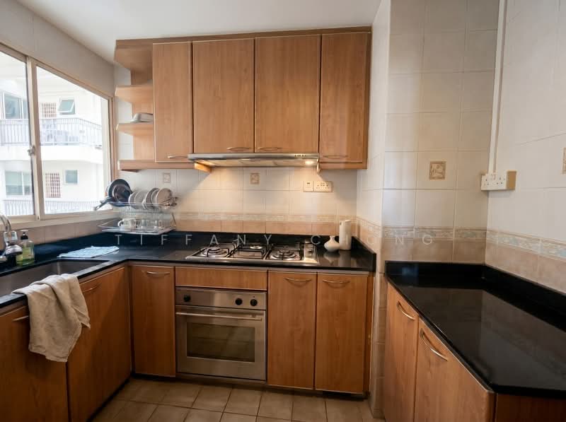 Yishun Emerald, 26 Canberra Drive, 3 Bedrooms, 1,184 sqft, Condominium For Sale, by Tiffany Chong, 500188157 - Kitchen - PropertyGuru.com.sg