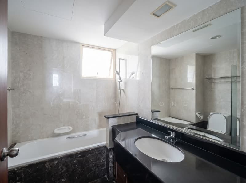 Yishun Emerald, 26 Canberra Drive, 3 Bedrooms, 1,184 sqft, Condominium For Sale, by Tiffany Chong, 500188157 - Master Bathroom - PropertyGuru.com.sg