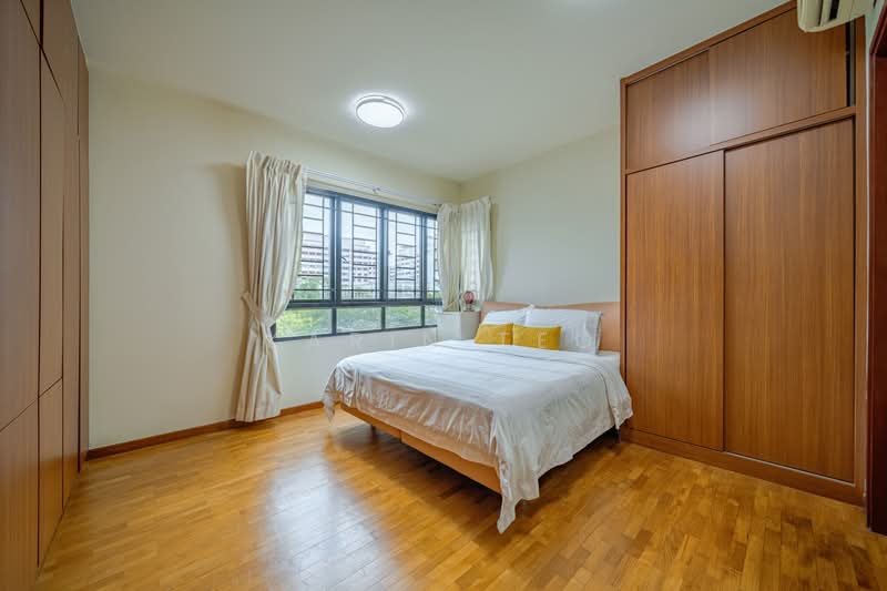 Woodsvale, 15 Woodlands Drive 72, 3 Bedrooms, 1,281 sqft, Condominium For Sale, by Karin Teo, 500188160 - Bedroom - PropertyGuru.com.sg