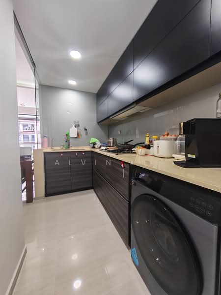 D'Nest, 131 Pasir Ris Grove, 4 Bedrooms, 1,270 sqft, Condominium For Sale, by Alvin Lee, 500188180 - Kitchen - PropertyGuru.com.sg