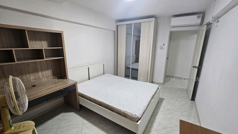240 Yishun Ring Road, 240 Yishun Ring Road, 1 Bedroom, 118 sqft, HDB Flat For Rent, by Christopher Chow, 500188188 - PropertyGuru.com.sg