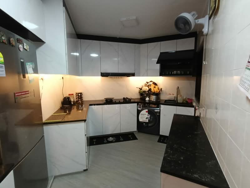 648A Jurong West Street 61, 648A Jurong West Street 61, 3 Bedrooms, 969 sqft, HDB Flat For Sale, by Mukesh D, 500188193 - Kitchen - PropertyGuru.com.sg