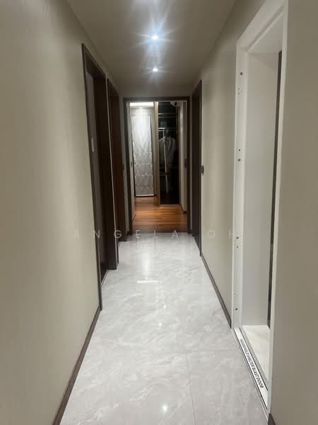 Chuan Park, 240 Lorong Chuan, 3 Bedrooms, 1,206 sqft, Condominium For Sale, by Angela Oh, 500188196 - Corridor - PropertyGuru.com.sg