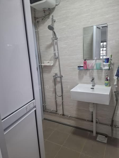 531 Choa Chu Kang Street 51, 531 Choa Chu Kang Street 51, 4 Bedrooms, 1,539 sqft, HDB Flat For Sale, by Soh YK, 500188202 - Bathroom - PropertyGuru.com.sg