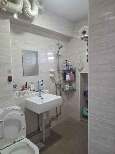 531 Choa Chu Kang Street 51, 531 Choa Chu Kang Street 51, 4 Bedrooms, 1,539 sqft, HDB Flat For Sale, by Soh YK, 500188202 - Bathroom - PropertyGuru.com.sg