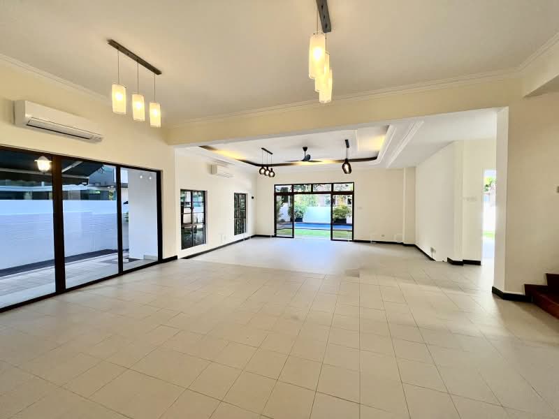 Duchess Gardens, 41 Duchess Avenue, 5 Bedrooms, 5,500 sqft, Detached House For Rent, by Matthew Teo, 500188214 - Living Room - PropertyGuru.com.sg