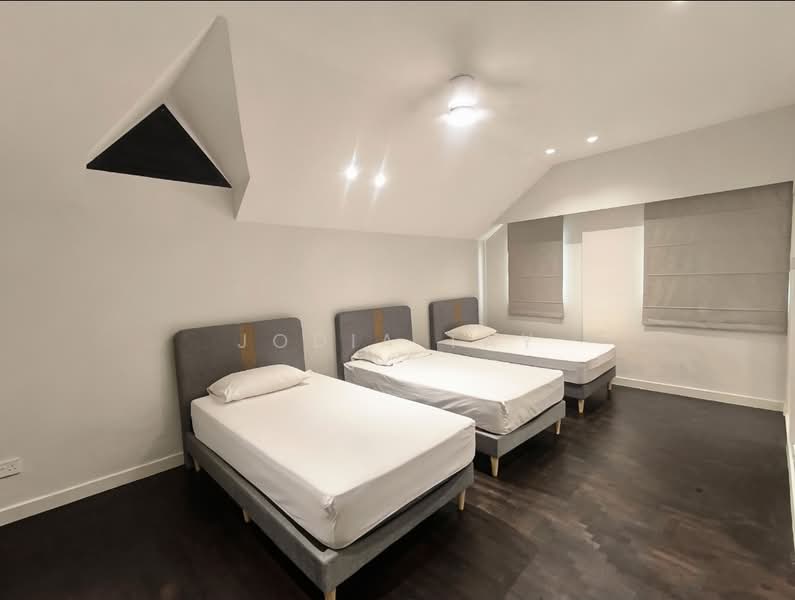 Newly renovated 2.5 storey 5 bedrooms Semi-D for rent, , 6 Bedrooms, 3,600 sqft, Semi-Detached House For Rent, by Jodia Tay, 500188218 - Bedroom - PropertyGuru.com.sg