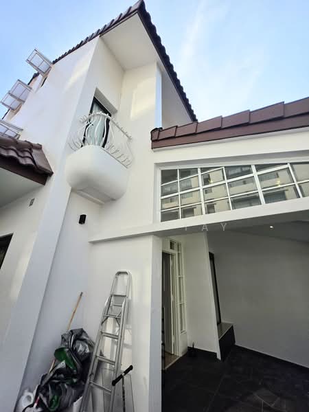 Newly renovated 2.5 storey 5 bedrooms Semi-D for rent, , 6 Bedrooms, 3,600 sqft, Semi-Detached House For Rent, by Jodia Tay, 500188218 - Exterior - PropertyGuru.com.sg