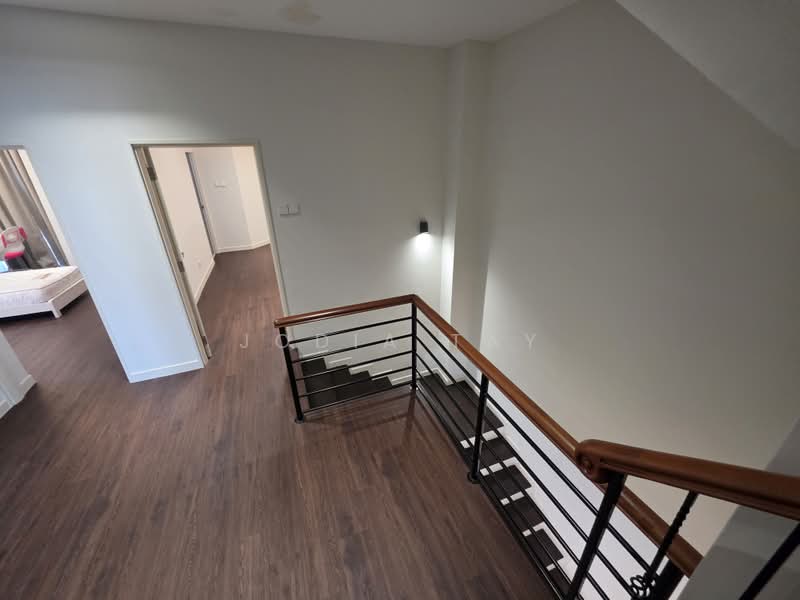 Newly renovated 2.5 storey 5 bedrooms Semi-D for rent, , 6 Bedrooms, 3,600 sqft, Semi-Detached House For Rent, by Jodia Tay, 500188218 - Interior - PropertyGuru.com.sg