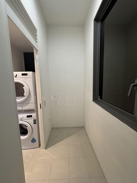 Echelon, 9 Alexandra View, 3 Bedrooms, 1,475 sqft, Condominium For Rent, by Christine Lai, 500188221 - Helper Room / Storeroom - PropertyGuru.com.sg
