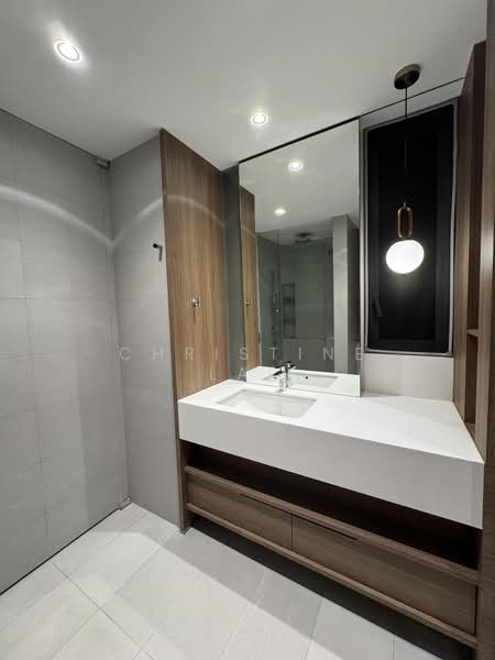 Echelon, 9 Alexandra View, 3 Bedrooms, 1,475 sqft, Condominium For Rent, by Christine Lai, 500188221 - Master Bathroom - PropertyGuru.com.sg