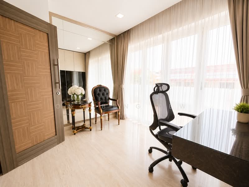 ⭐⭐⭐⭐ Rare Trophy Landed Home Near Kovan MRT!⭐⭐⭐⭐, Charlton Drive, 7 Bedrooms, 5,200 sqft, Semi-Detached House For Sale, by Ong Beng Yew, 500188233 - Study - PropertyGuru.com.sg