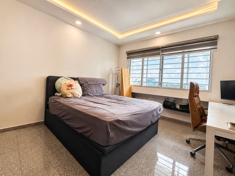 19 Queen's Close, 19 Queen's Close, 4 Bedrooms, 1,378 sqft, HDB Flat For Sale, by Denyse Chong 张芸珊, 500188244 - Bedroom - PropertyGuru.com.sg