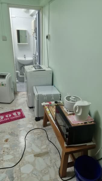 71 Bedok South Road, 71 Bedok South Road, Room Rental, 110 sqft, HDB Flat For Rent, by Hanson Chan, 500188248 - Bathroom - PropertyGuru.com.sg