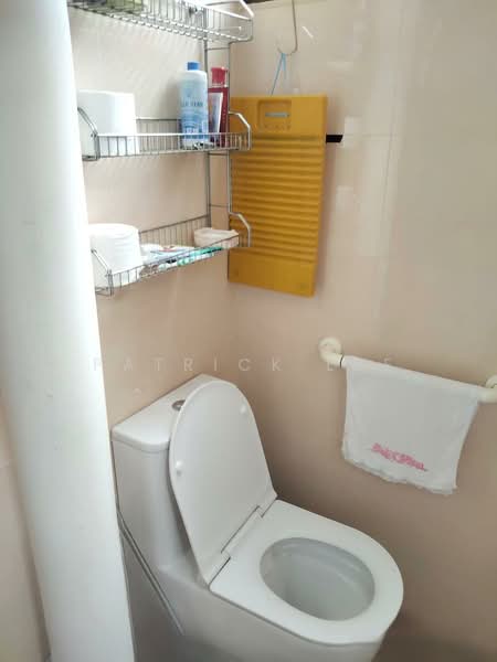 865 Yishun Street 81, 865 Yishun Street 81, 3 Bedrooms, 1,313 sqft, HDB Flat For Sale, by Patrick Lee, 500188262 - Bathroom - PropertyGuru.com.sg