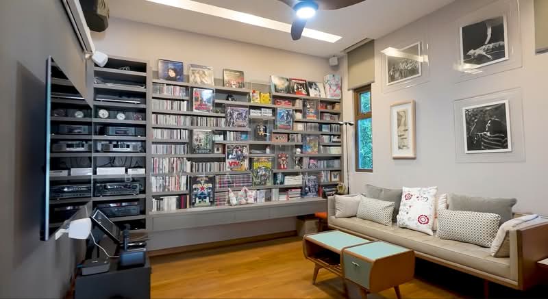 EXCLUSIVE LISTING IN EXCLUSIVE ENCLAVE, 1 KM TO TAO NAN, ST. STEPHEN'S & NGEE ANN PRIMARY SCHOOLS, East Coast / Marine Parade, 5 Bedrooms, 6,000 sqft, Semi-Detached House For Sale, by Benjamin Soh, 500188263 - Living Room - PropertyGuru.com.sg