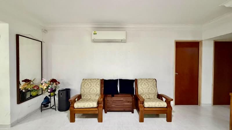 618 Choa Chu Kang North 7, 618 Choa Chu Kang North 7, 3 Bedrooms, 1,151 sqft, HDB Flat For Sale, by William Hong, 500188266 - Living Room - PropertyGuru.com.sg