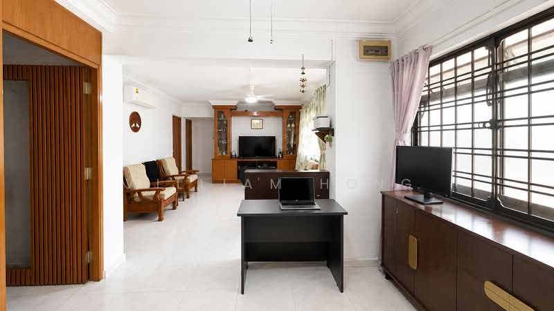 618 Choa Chu Kang North 7, 618 Choa Chu Kang North 7, 3 Bedrooms, 1,151 sqft, HDB Flat For Sale, by William Hong, 500188266 - Living Room - PropertyGuru.com.sg