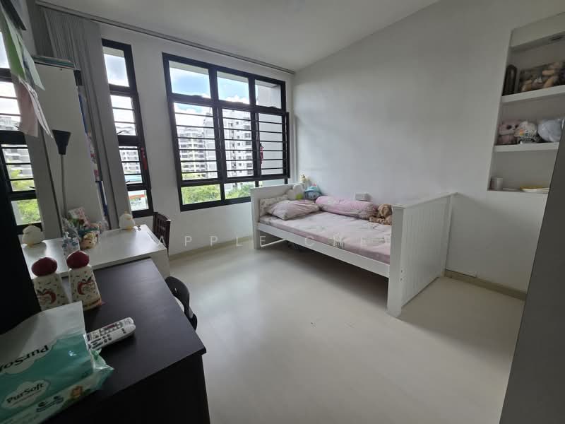 581 Woodlands Drive 16, 581 Woodlands Drive 16, 3 Bedrooms, 1,409 sqft, HDB Flat For Sale, by Apple Chee, 500188293 - Bedroom - PropertyGuru.com.sg