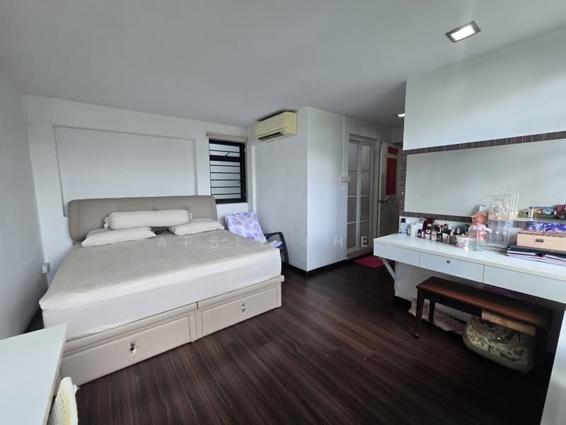 581 Woodlands Drive 16, 581 Woodlands Drive 16, 3 Bedrooms, 1,409 sqft, HDB Flat For Sale, by Apple Chee, 500188293 - Bedroom - PropertyGuru.com.sg