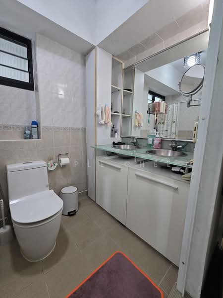 581 Woodlands Drive 16, 581 Woodlands Drive 16, 3 Bedrooms, 1,409 sqft, HDB Flat For Sale, by Apple Chee, 500188293 - Bathroom - PropertyGuru.com.sg