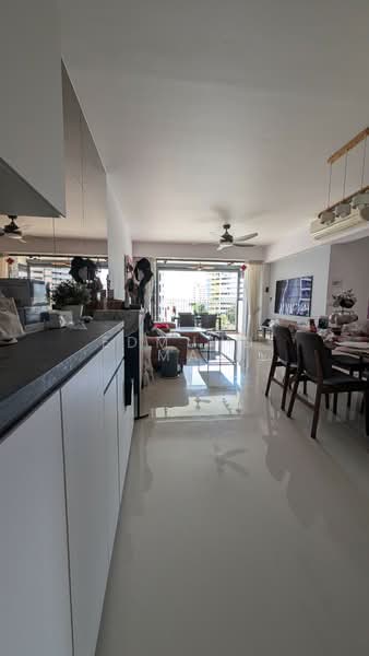 348D Yishun Avenue 11, 348D Yishun Avenue 11, 4 Bedrooms, 1,206 sqft, HDB Flat For Sale, by Edmund Ma, 500188295 - Living Room - PropertyGuru.com.sg
