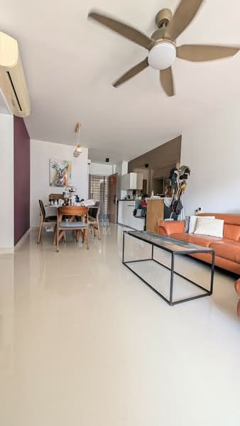 348D Yishun Avenue 11, 348D Yishun Avenue 11, 4 Bedrooms, 1,206 sqft, HDB Flat For Sale, by Edmund Ma, 500188295 - Living Room - PropertyGuru.com.sg