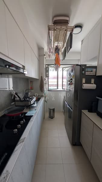348D Yishun Avenue 11, 348D Yishun Avenue 11, 4 Bedrooms, 1,206 sqft, HDB Flat For Sale, by Edmund Ma, 500188295 - Kitchen - PropertyGuru.com.sg