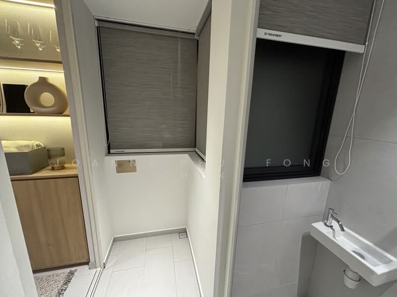 Lentoria, 32 Lentor Hills Road, 3 Bedrooms, 936 sqft, Condominium For Sale, by Joanne Phui Fong Chen, 500188296 - Bathroom - PropertyGuru.com.sg