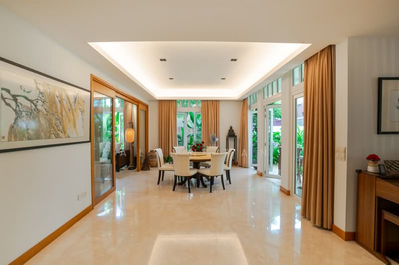 Bungalow In Frankel, , 5 Bedrooms, 5,000 sqft, Bungalow House For Sale, by Alvin Tan, 500188300 - Dining Room - PropertyGuru.com.sg