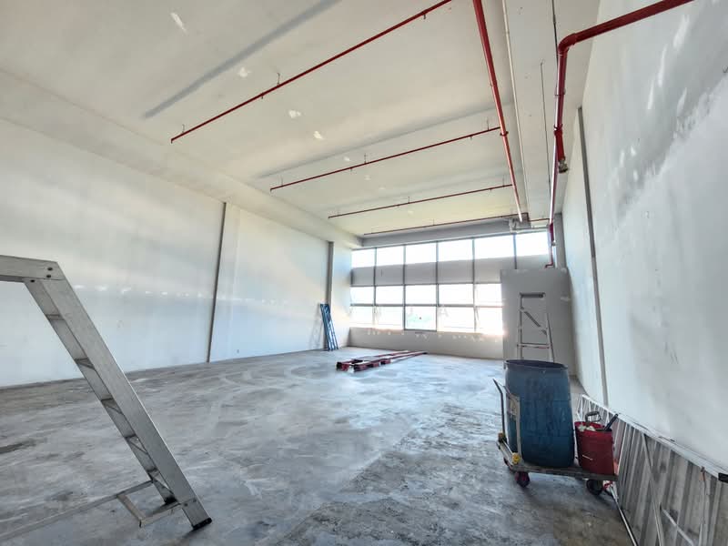 West Connect Building, 10 Buroh Street, 1,733 sqft, Factory / Workshop (B2) For Rent, by PN. Vijay, 500188306 - Interior - CommercialGuru.com.sg