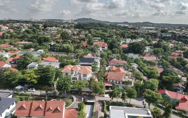 Penthouse near Holland Village, , 4 Bedrooms, 4,822 sqft, Condominium For Rent, by Wenna Song, 500188333 - Exterior - PropertyGuru.com.sg