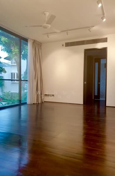 Penthouse near Holland Village, , 4 Bedrooms, 4,822 sqft, Condominium For Rent, by Wenna Song, 500188333 - Room - PropertyGuru.com.sg